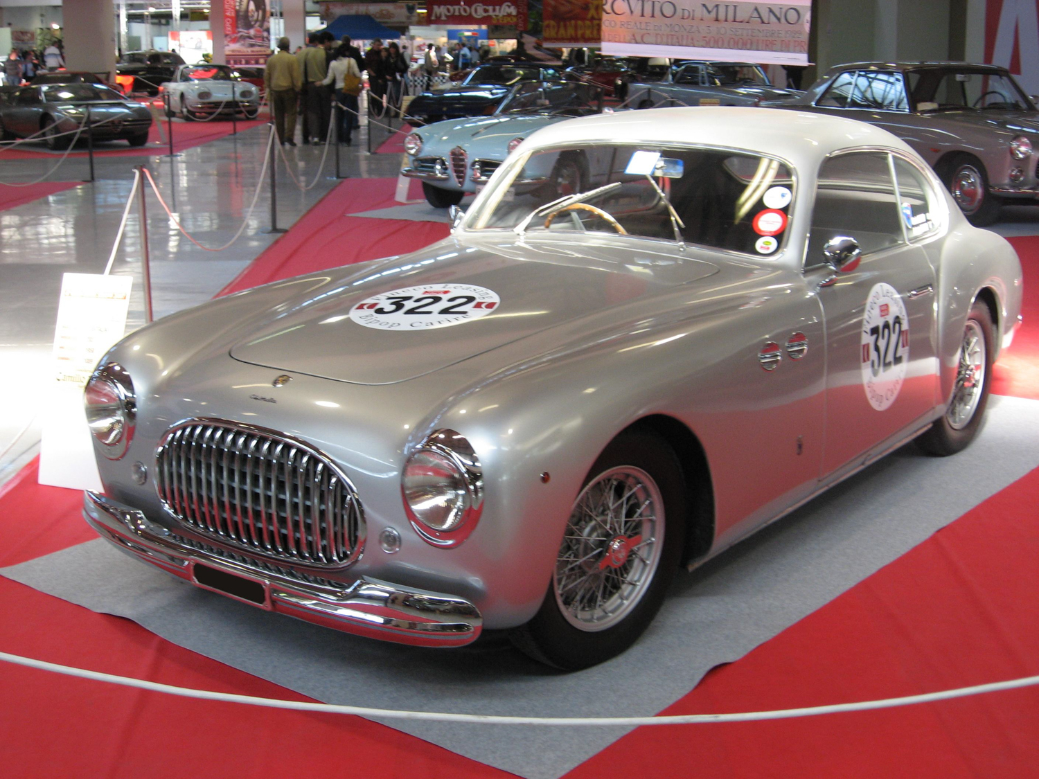 In 1946, Farina designed the Cisitalia 202 Coupe for Piero Dusio. 