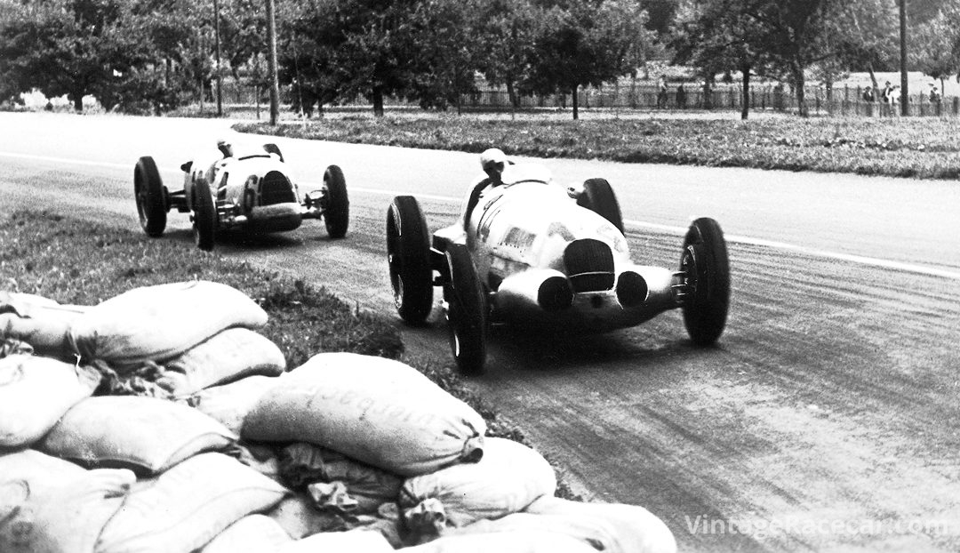 Caracciola winning the 1937 Swiss GP in a W125.Photo: Mercedes-Benz