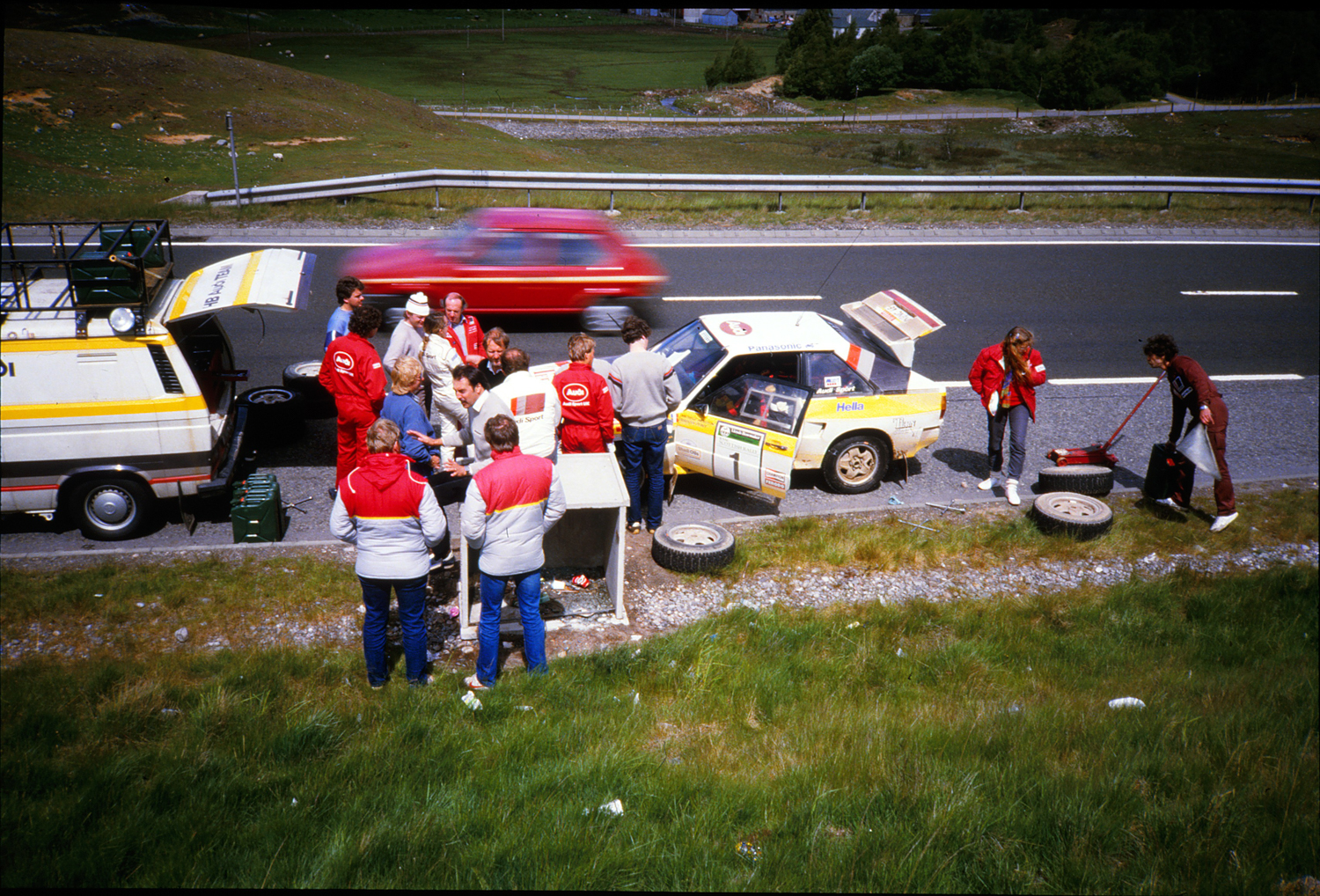 A road side pit-stop for Mouton’s Sport S1 - 1985 Scottish Rally 