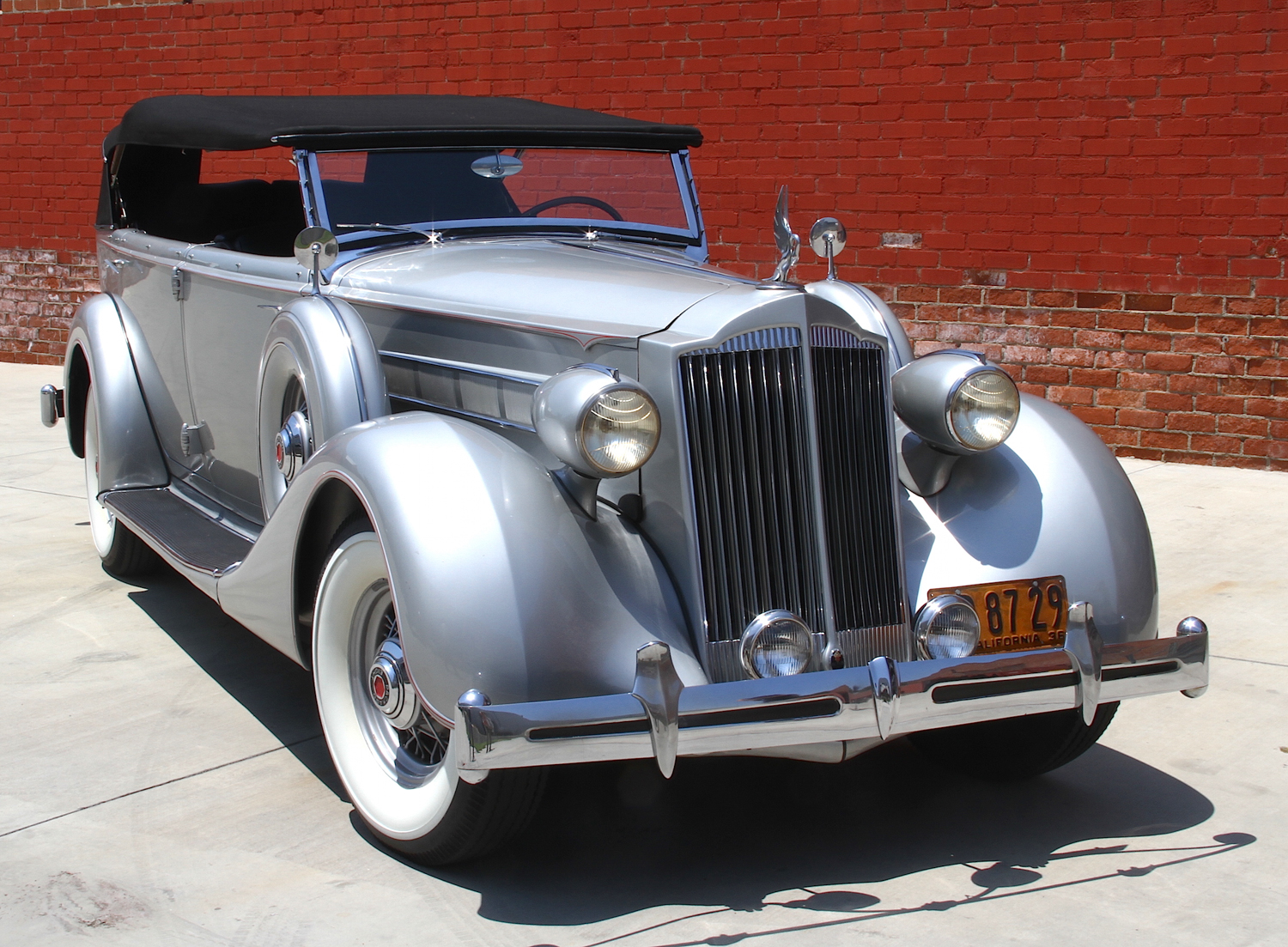 Fit for a Dictator—Stalin's 1936 Packard Phaeton Parade Car