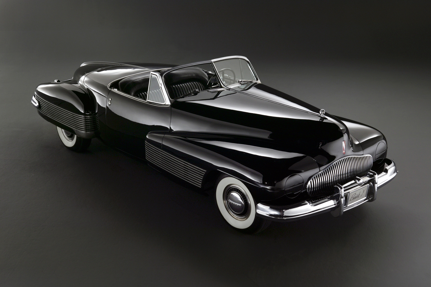 1938 Buick Y Job, penned by famed designer Harley Earl, is known today as the first concept car ever created. 