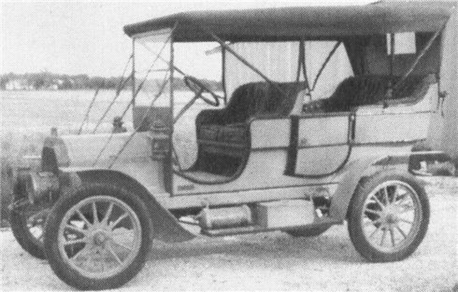 Auburn's "Pleasure Car" was new for 1905. 