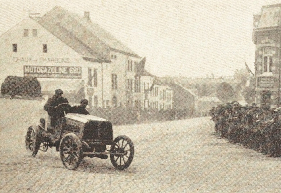 Pierre_de_Crawez_au_Circuit_des_Ardennes_1903,_vainqueur_sur_Panhard