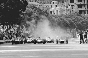 Start of the 1961 Monaco Grand Prix picture