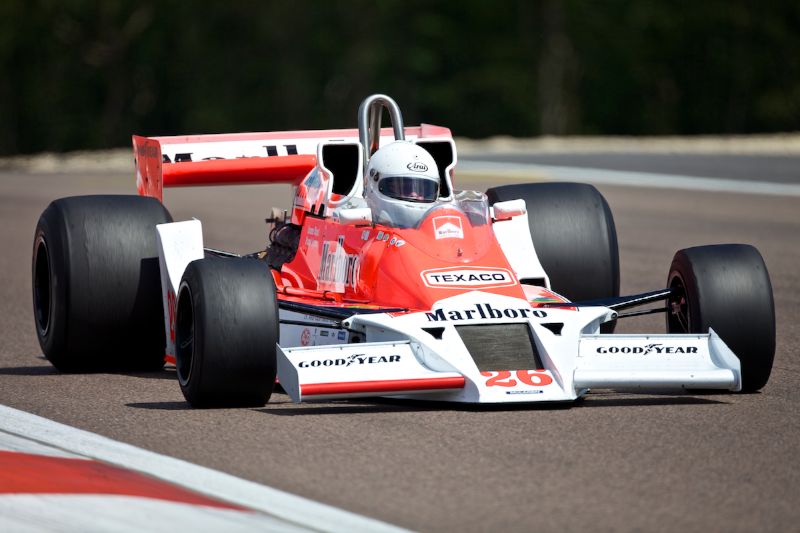 GP Masters, McLaren M26 Peter Falkner