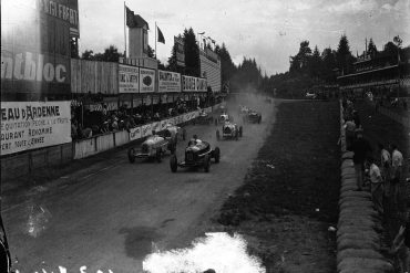 1280px-Start_of_the_1933_Belgian_Grand_Prix