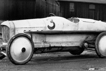 Record breaking car: The 200 hp Benz driven by L.G. "Cupid" Hornsted at Brooklands.