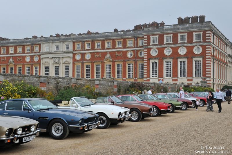 Aston Martin Club at Hampton Court Palace Concours of Elegance 2014 TIM SCOTT