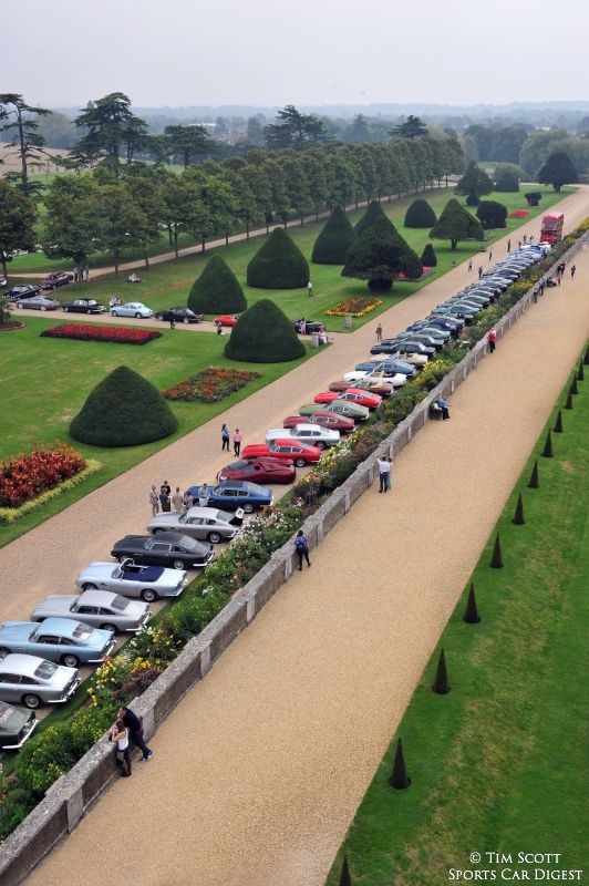 Aston Martin Club at Hampton Court Palace Concours of Elegance 2014 TIM SCOTT