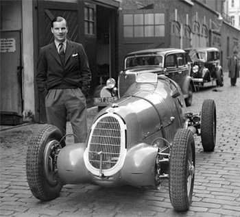 Richard Seaman with Ruesch’s Tipo C (chassis number 50013) in his London mews