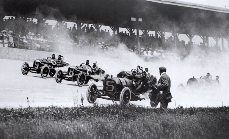 1911 Indy 500 first turn