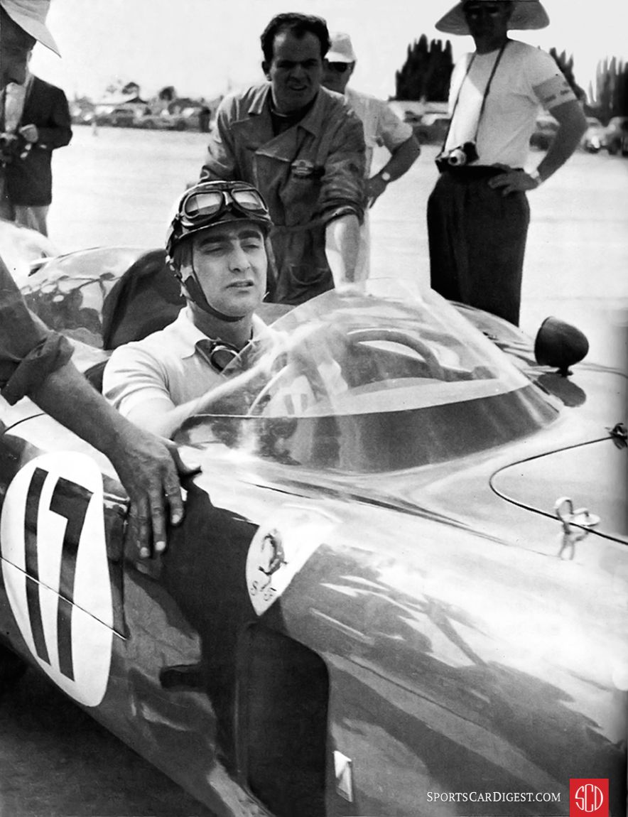 Eugeno Castellotti in a Ferrari at Sebring (SIR photo)