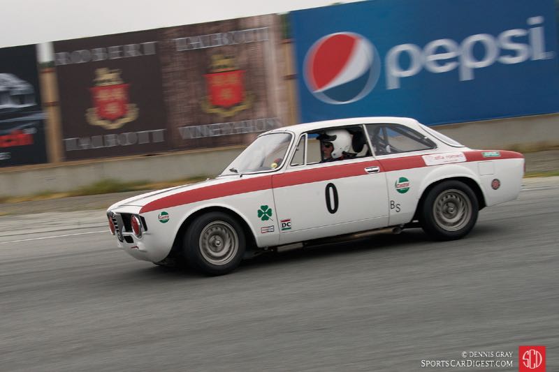 Mark Cane - 1969 Alfa Romeo GTV in turn eleven. DennisGray