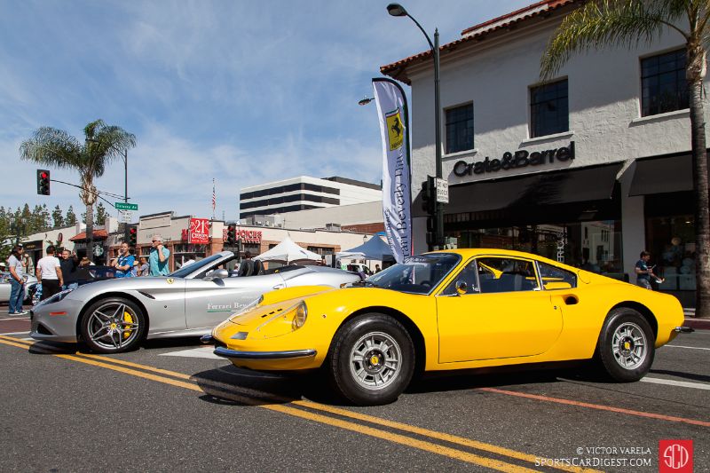 Silver Ferrari California & Yellow Dino