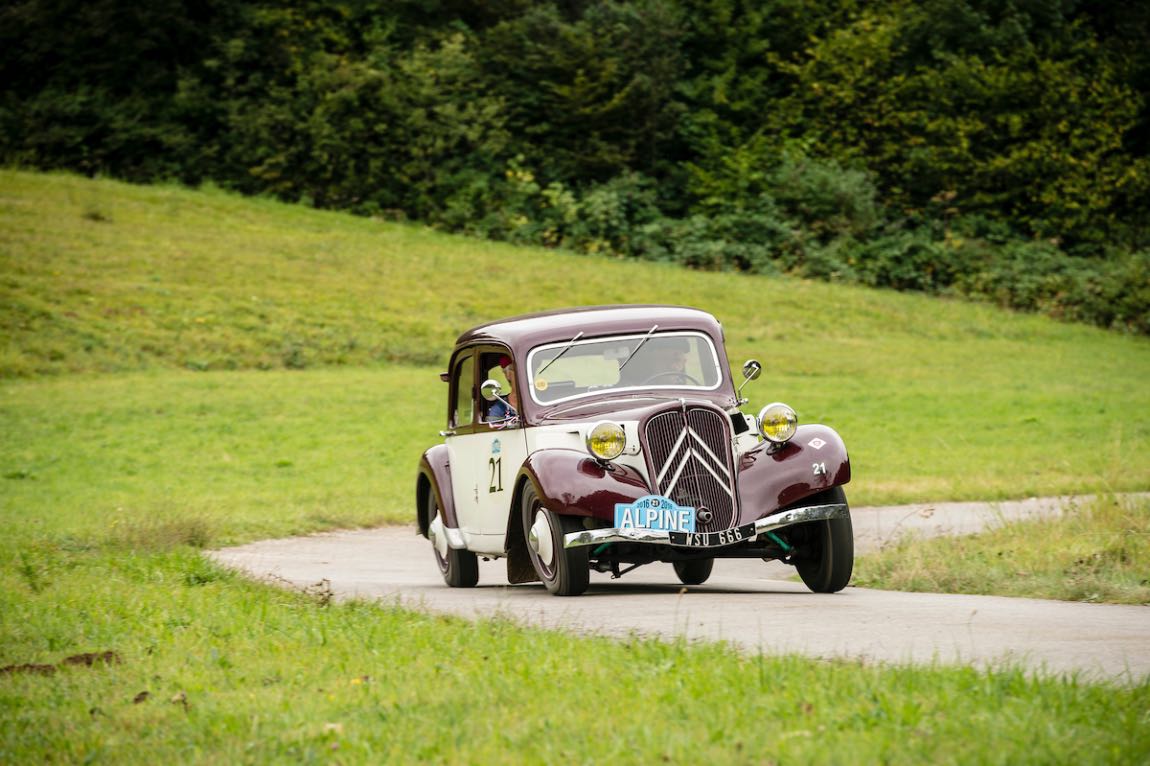 Car 21 Tony Mather (GB) / Pauline Mather (GB) 1937 Citroen Traction Avant