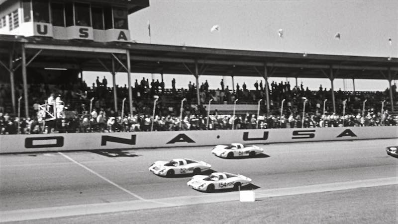 1968 Porsche 907 LH at Daytona 24 Hours