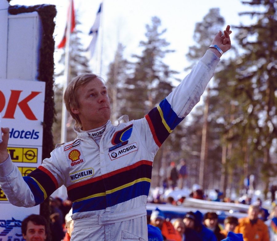 021 - WRC 1985. Su√®de. Vatanen. Peugeot 205 Turbo 16. Vainqueur. Podium