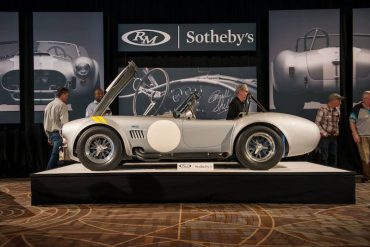 1966 Shelby 427 Cobra S/C sold for $2,947,500