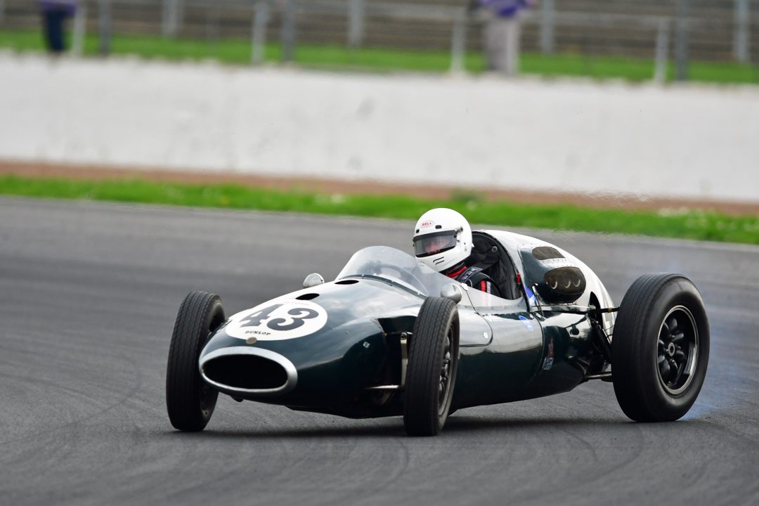 Great powerslide by Charles Gillet Cooper T43.