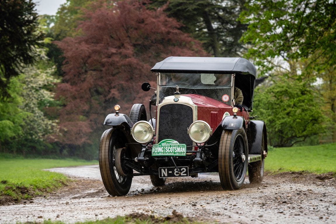 Car 09. Robert Glover (GB) / Piers Loxton-Edwards (GB) 1924 Vauxhall 30/98