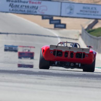 Can Am thunder down the front straight