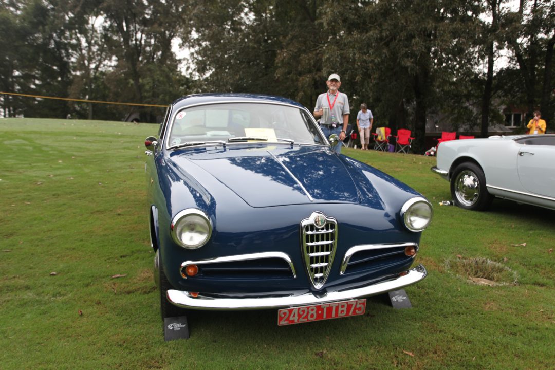 It didn't win the class, but it's one of the prettiest Alfas ever - 1957 Giulietta Sprint.