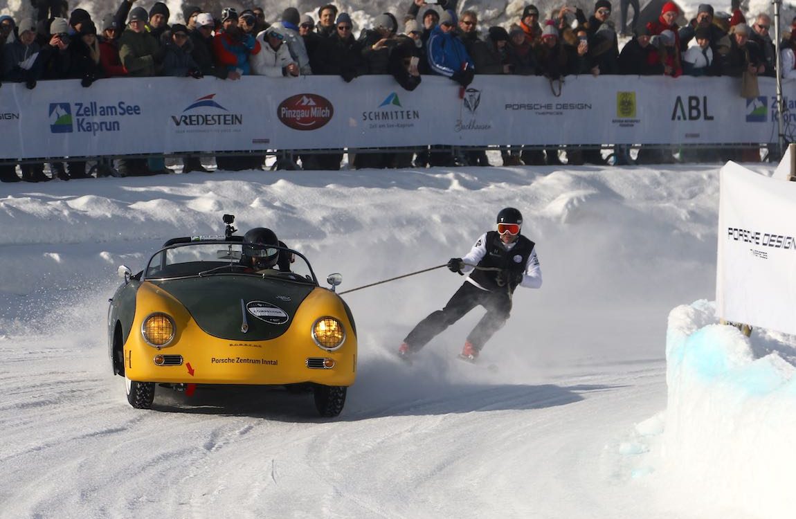 Skijoring was a fan favourite at GP Ice Race Daniel Fessl