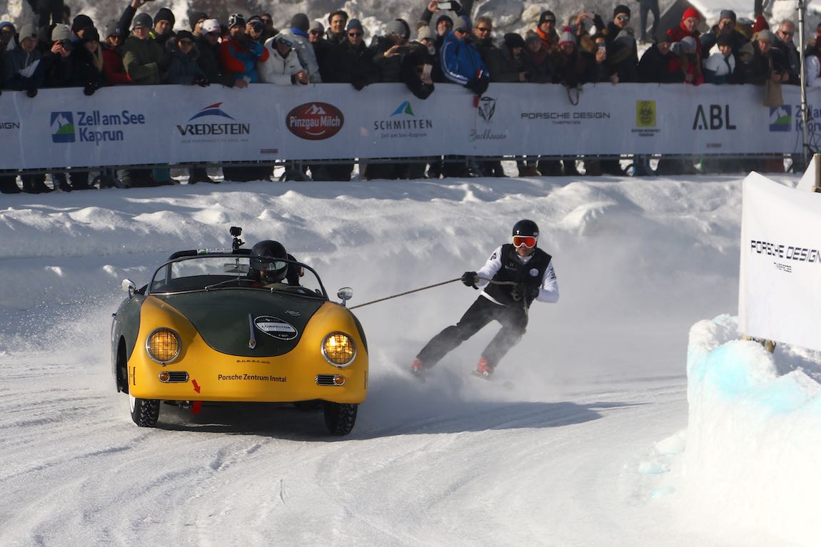 Skijoring was a fan favourite at GP Ice Race Daniel Fessl