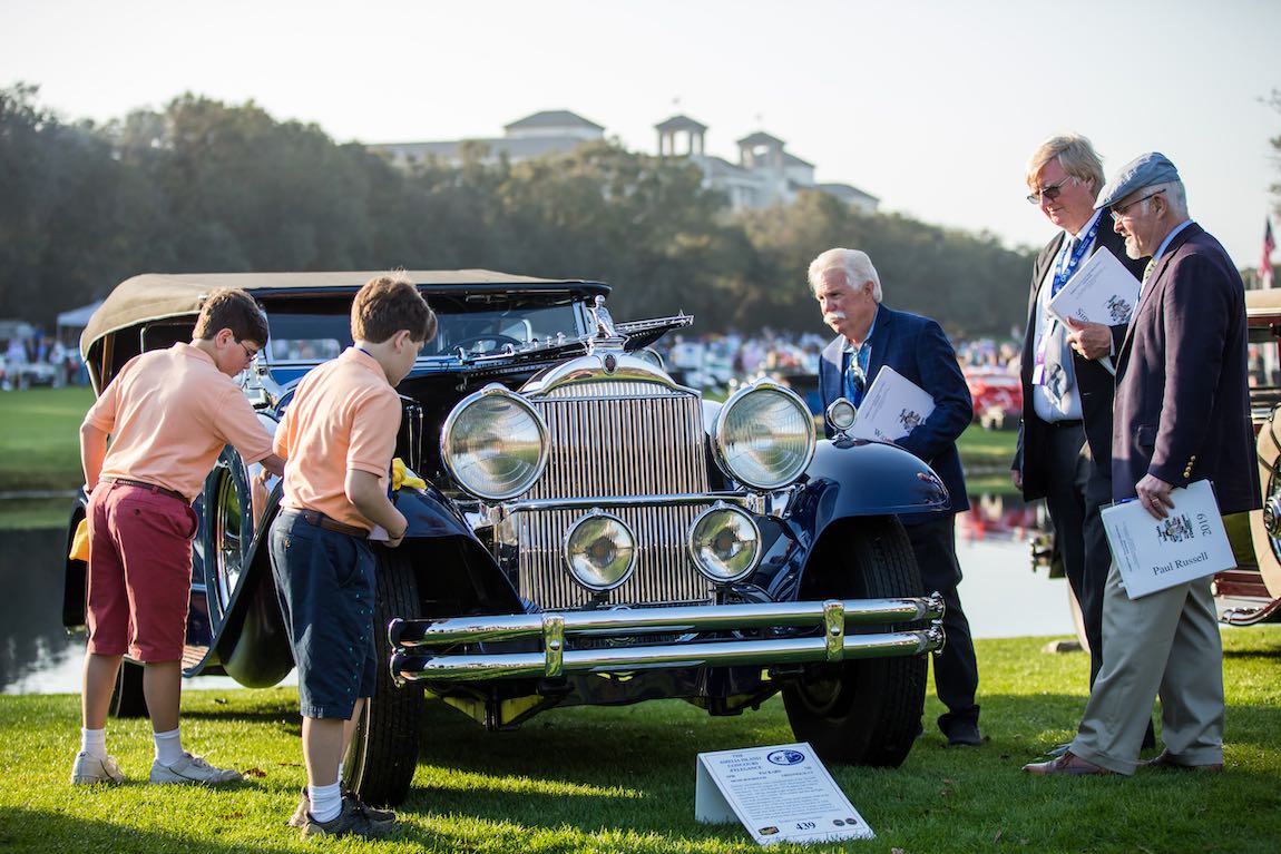 Packard judging and cleaning - Amelia Island Concours 2019 Deremer Studios LLC