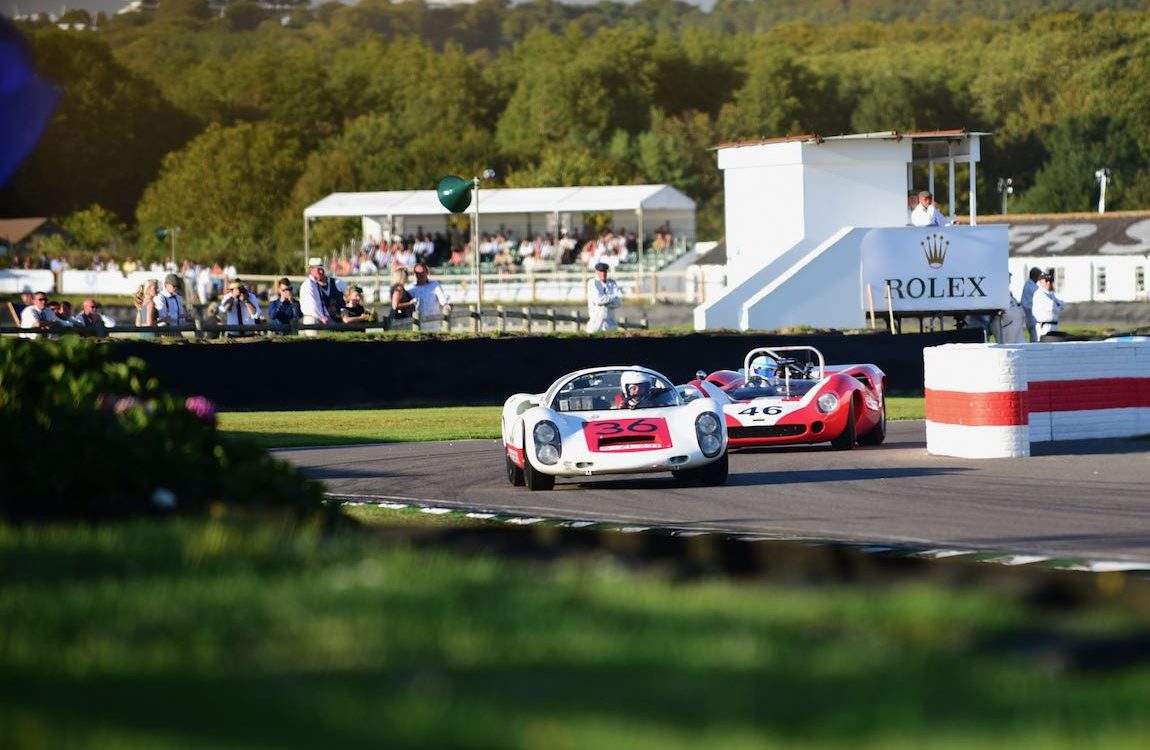 1967 Porsche 910 and 1966 Lola-Chevrolet T70 Spyder