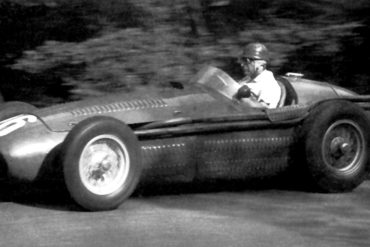 Juan Manuel Fangion scores the first win for the Maserati 250 F (1954).