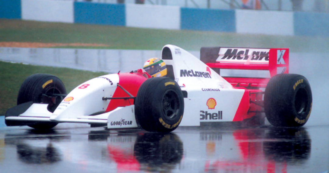 McLaren announces that it has signed Ayrton Senna away from Lotus (1987).