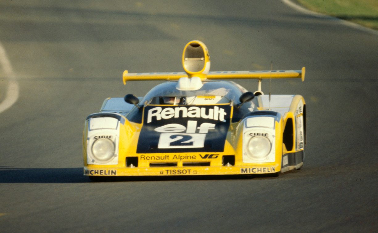 LE MANS 24 HOURS Renault Communication - All rights reserved