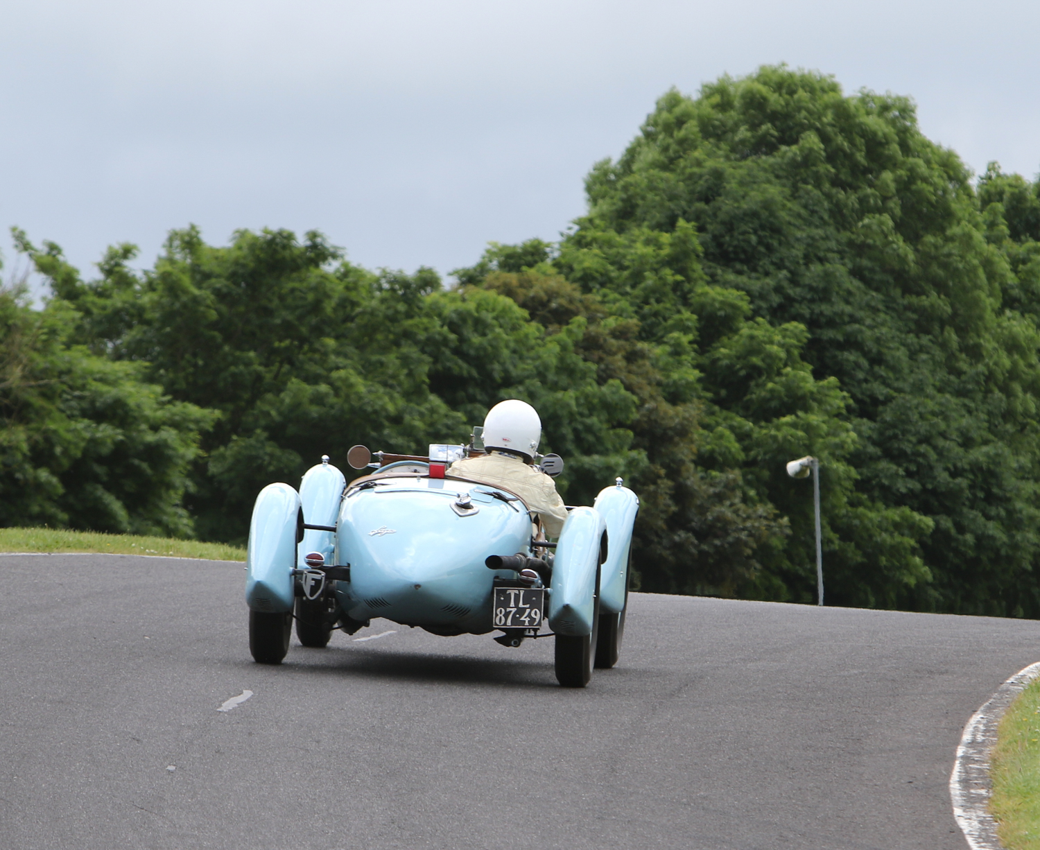 MAX SOWERBY CRESTS THE RISE AT CHARLIE'S IN HIS 1939 TALBOT LAGO T120. Picasa