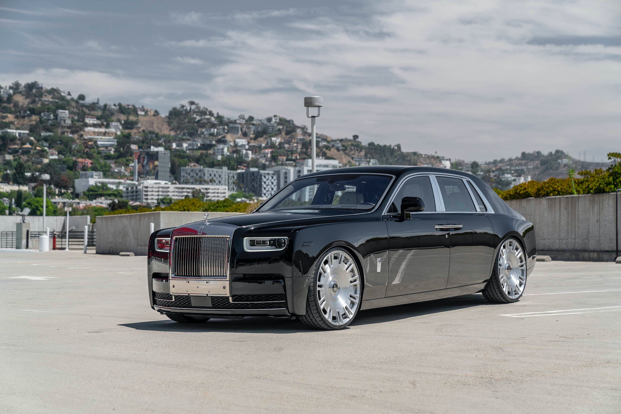 PHOTOS: Rolls-Royce Phantom Starlight Headliner