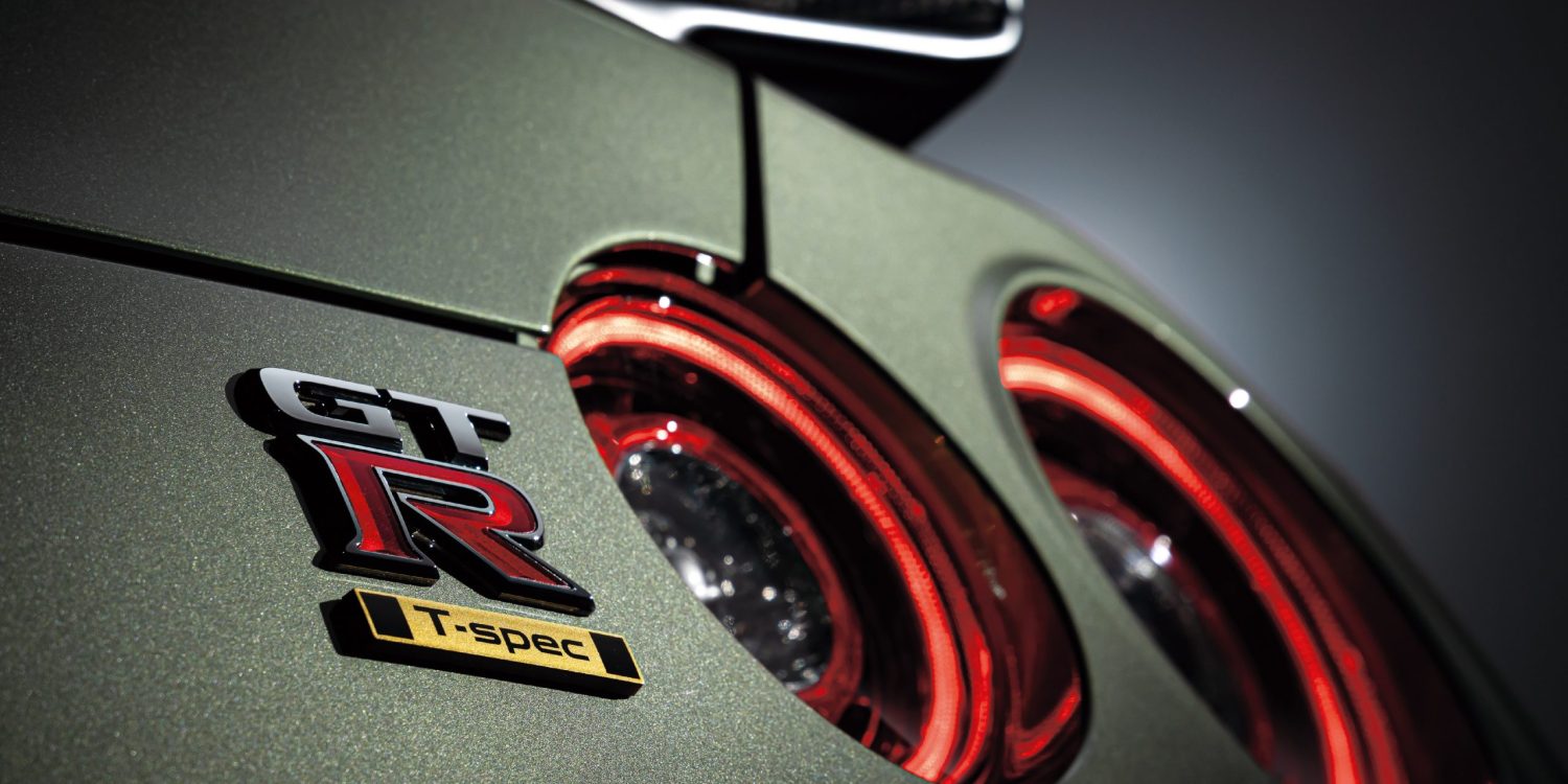 GT-R Track edition engineered by NISMO T-spec_exclusive badge