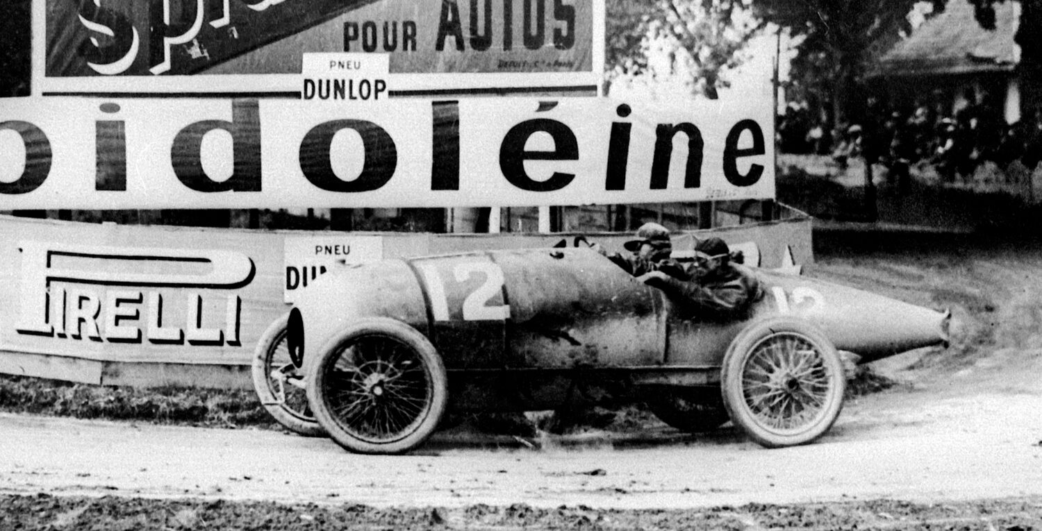 The racing prototype of the Type 30 during the 1922 Grand Prix de France.