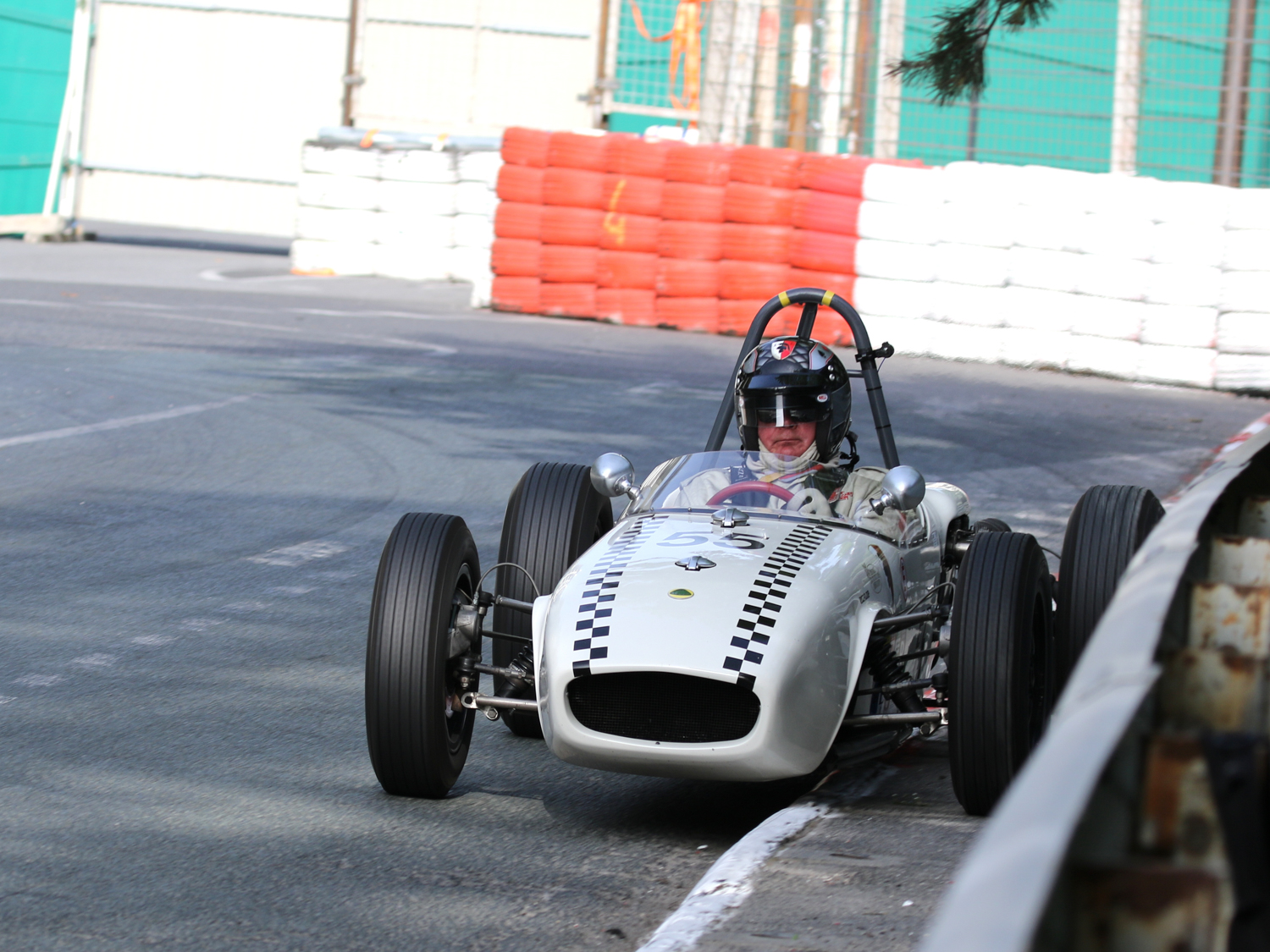 NICK TAYLOR - 1961 LOTUS 18 1.5 LITRE USING ALL THE ROAD. Picasa