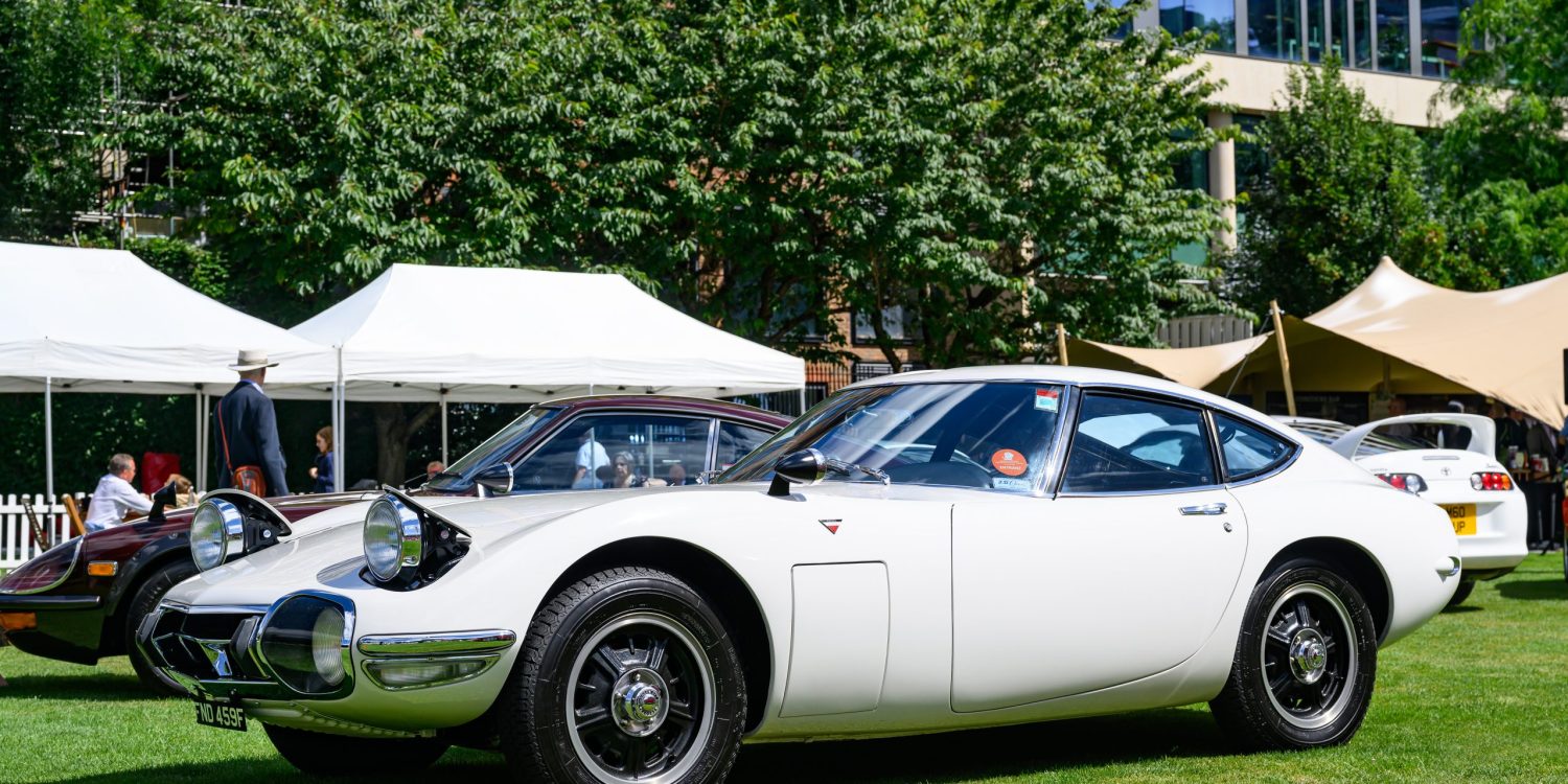 Toyota 2000GT