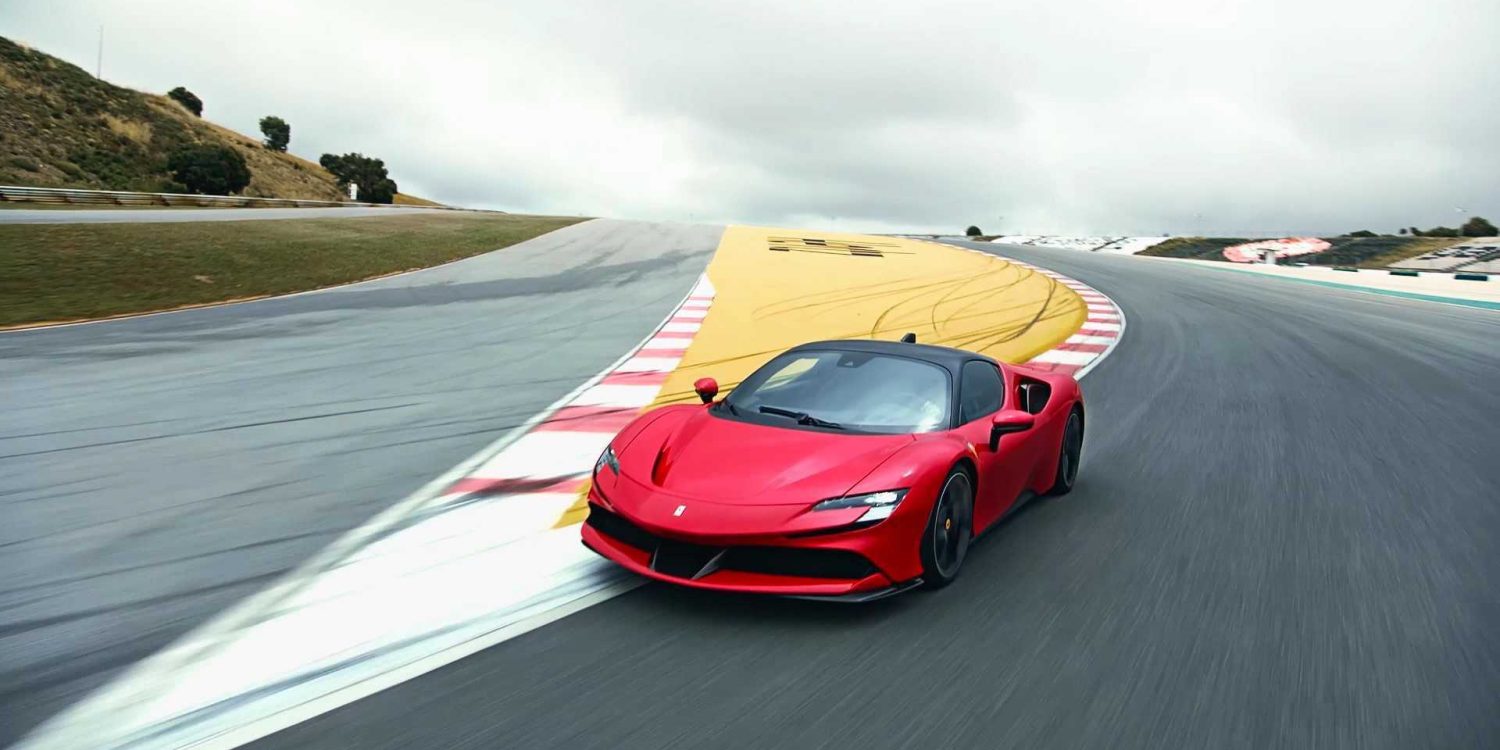 Ferrari SF90 Stradale, the most advanced supercar on the market today