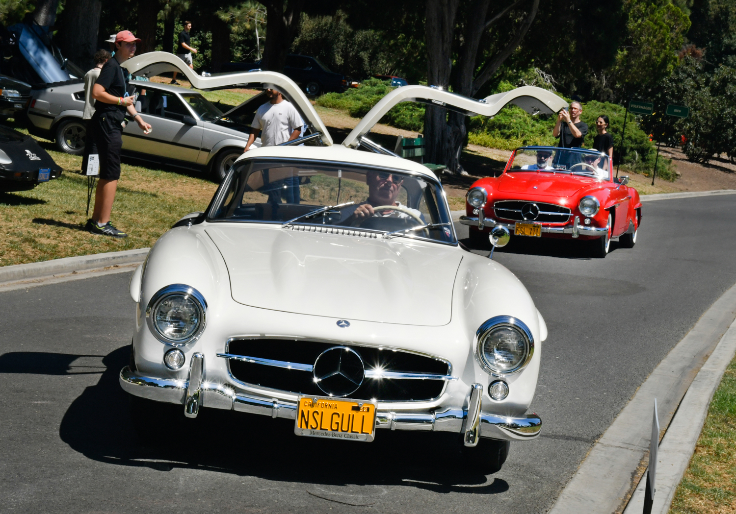 57 Gullwing leads the procession
