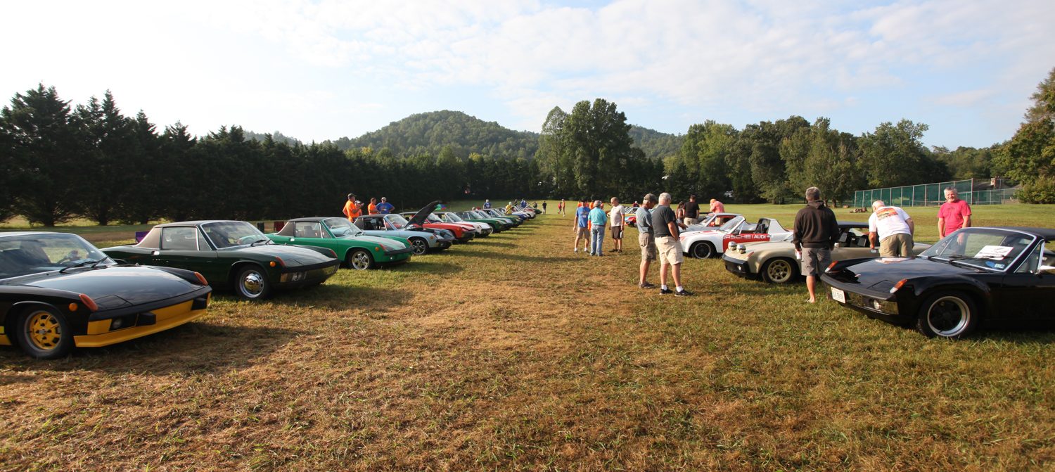 Lining up the 914s. 