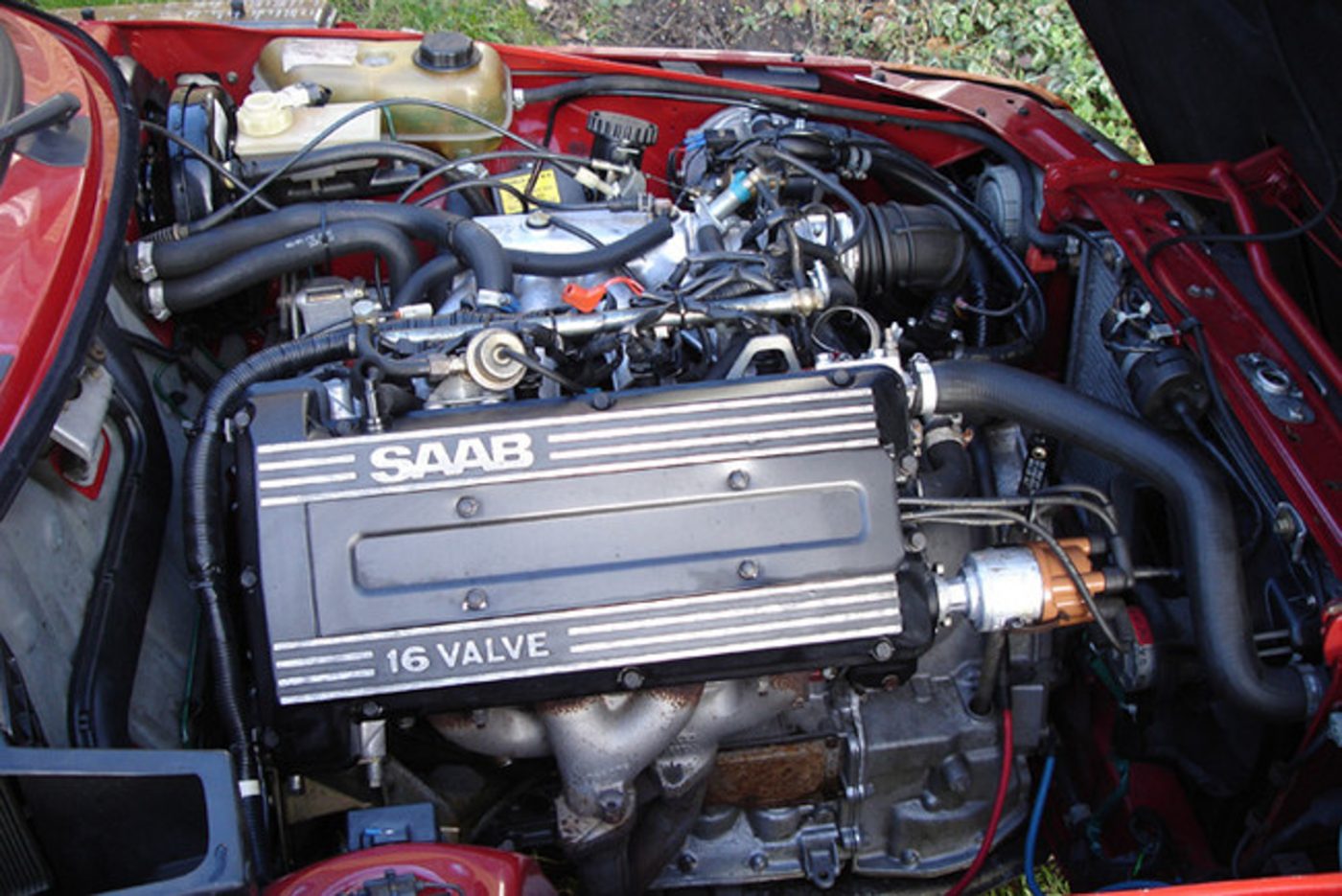 Airplanes, Trolls, and Turbochargers – The Saab 900