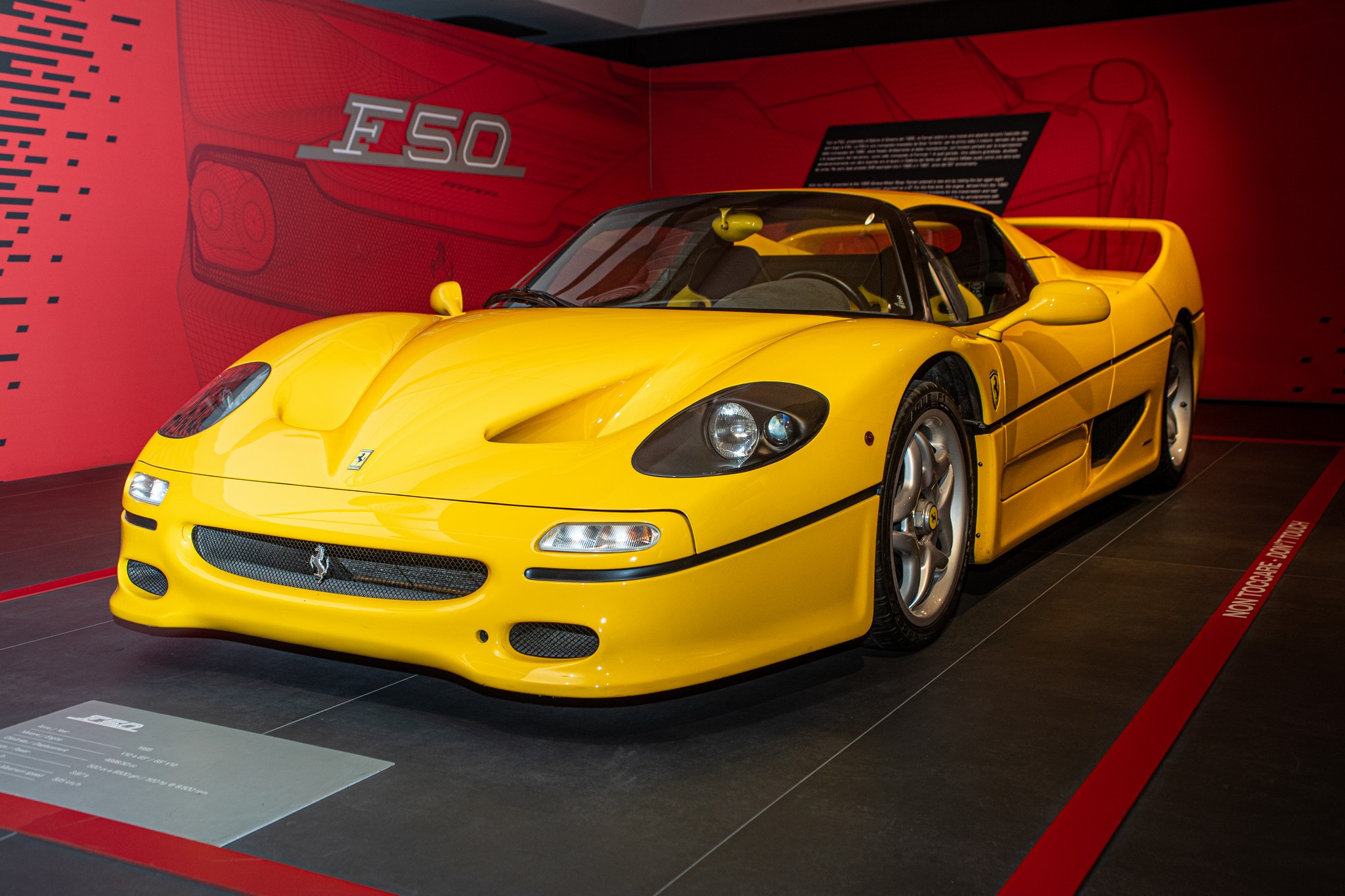 The F50, heir to the F40, was unveiled at the 1995 Geneva Motor Show. It featured a 4.7-litre V12 engine in true Ferrari tradition.