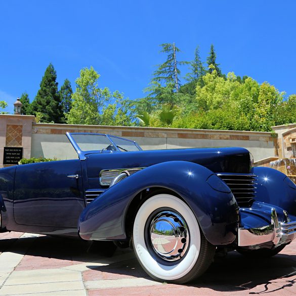 1937 Cord 812 Phaeton