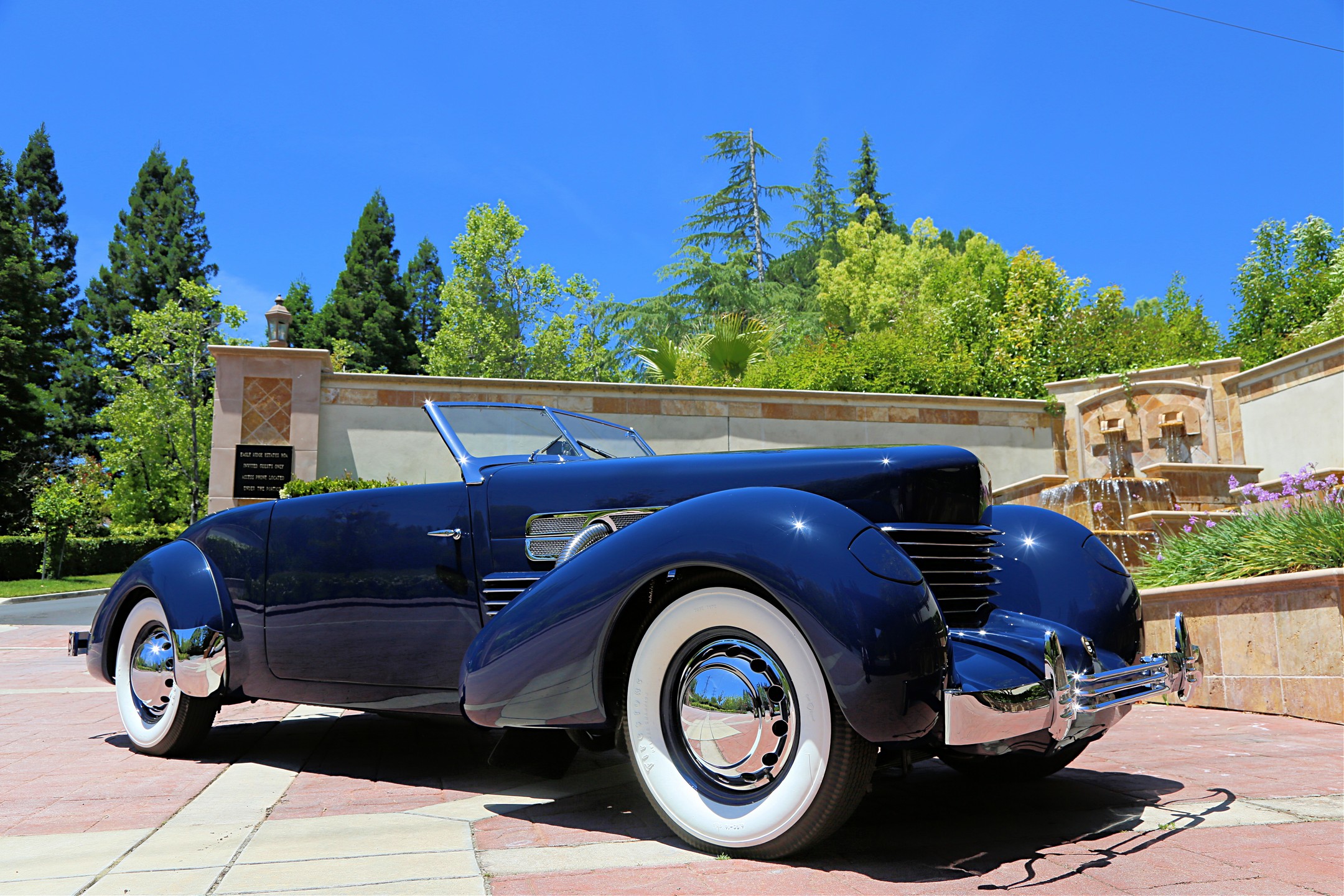 1937 Cord 812 Phaeton