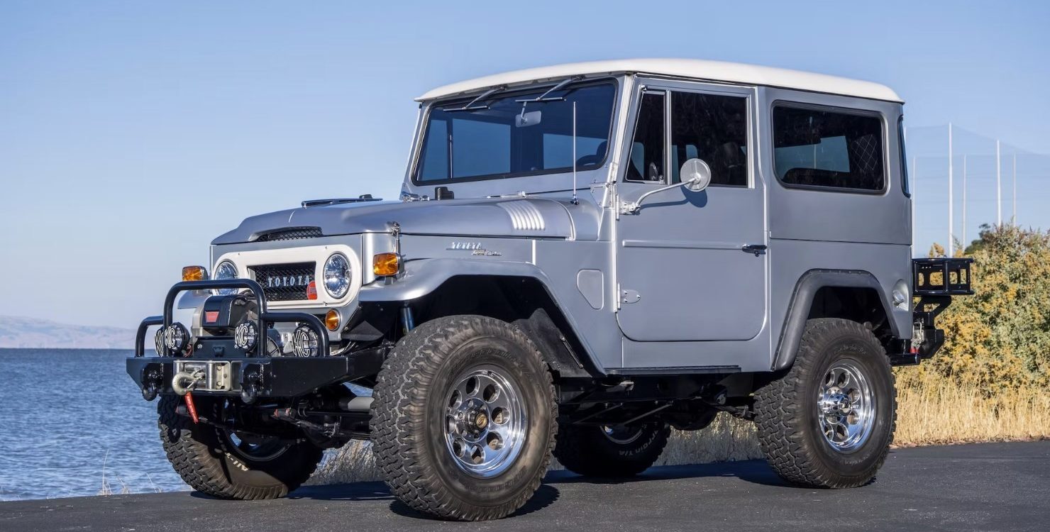 1969 Toyota Land Cruiser Fj40 Restomod side profile