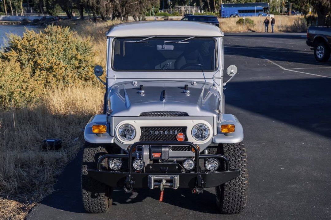 1969 Toyota Land Cruiser Fj40 Restomod front profile