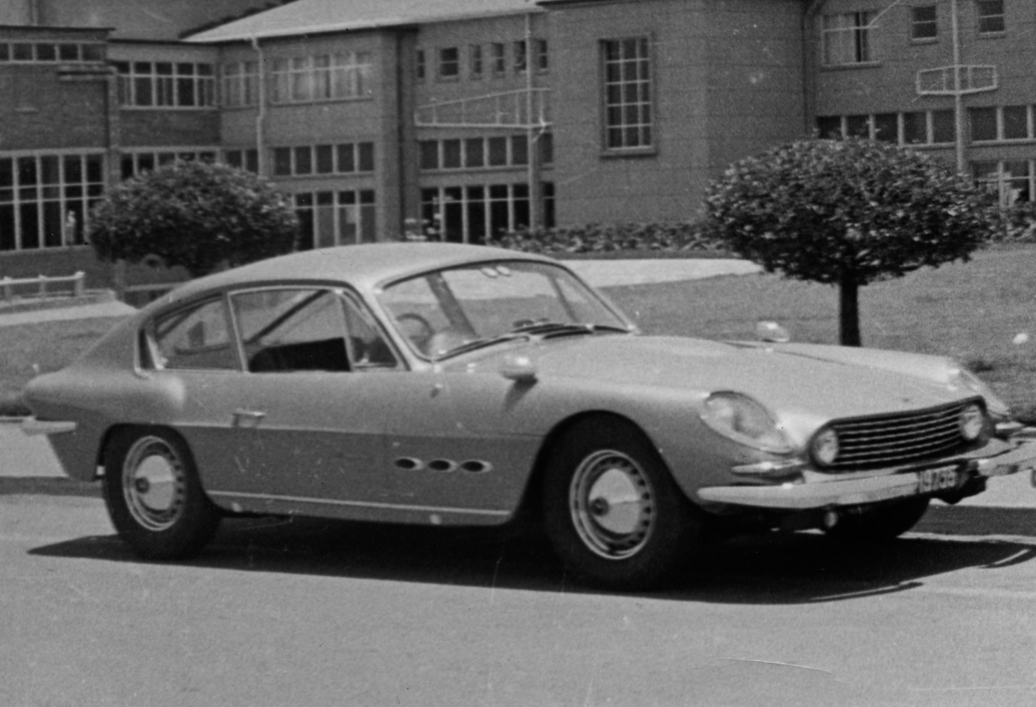 The sleek lines of the Tornado Ventury are well illustrated in this photo, ca. 1967. ©Wally Vorlaufer Wally Vorlaufer