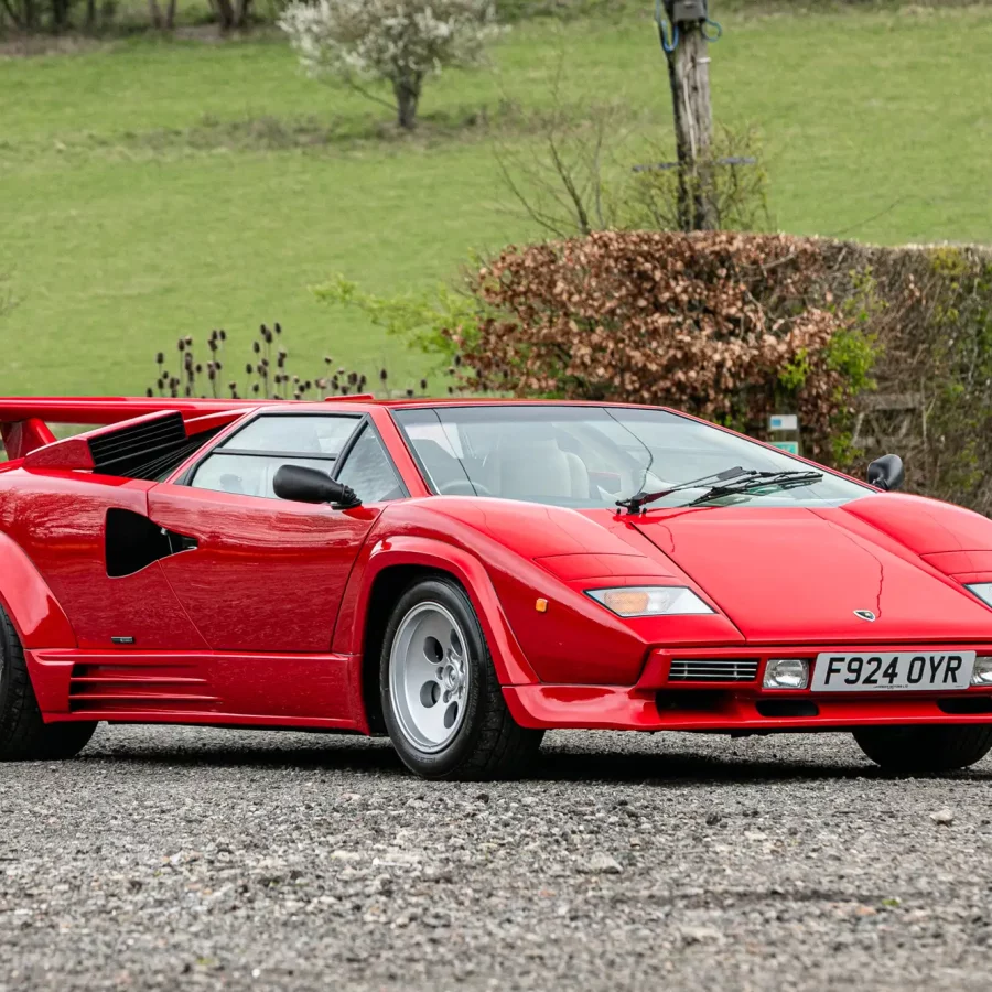 3/4 view of a red Lamborghini Countach 5000 Quattrovalvole